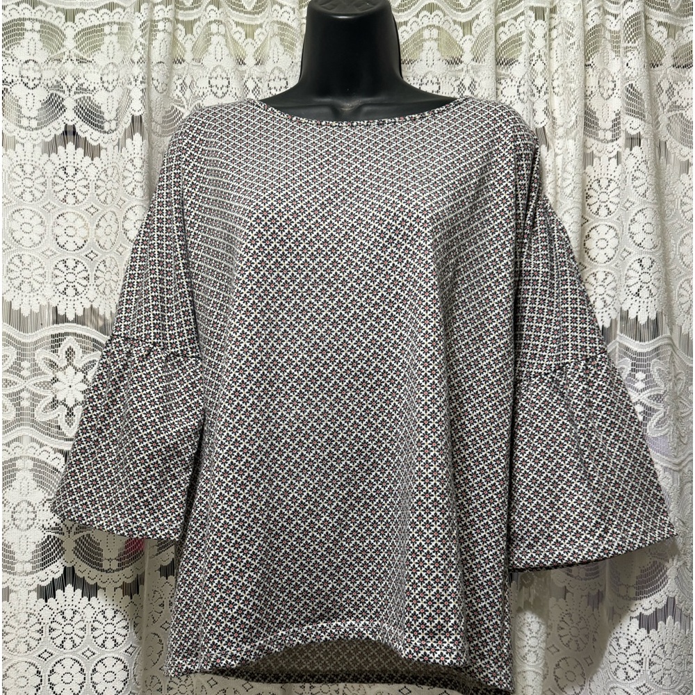 Lauren Conrad blouse